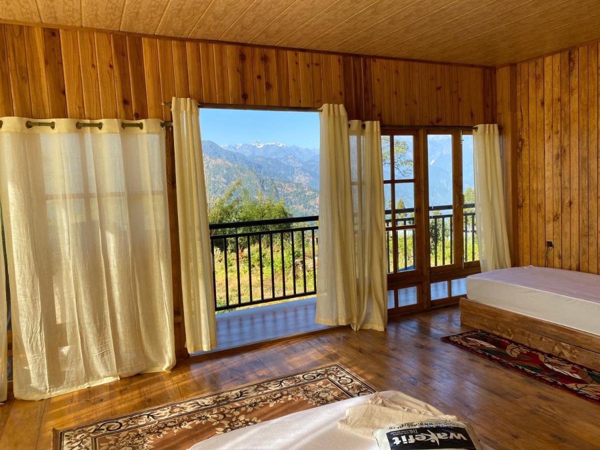 Log Cabin In The Woods Panzió Gangtok Kültér fotó